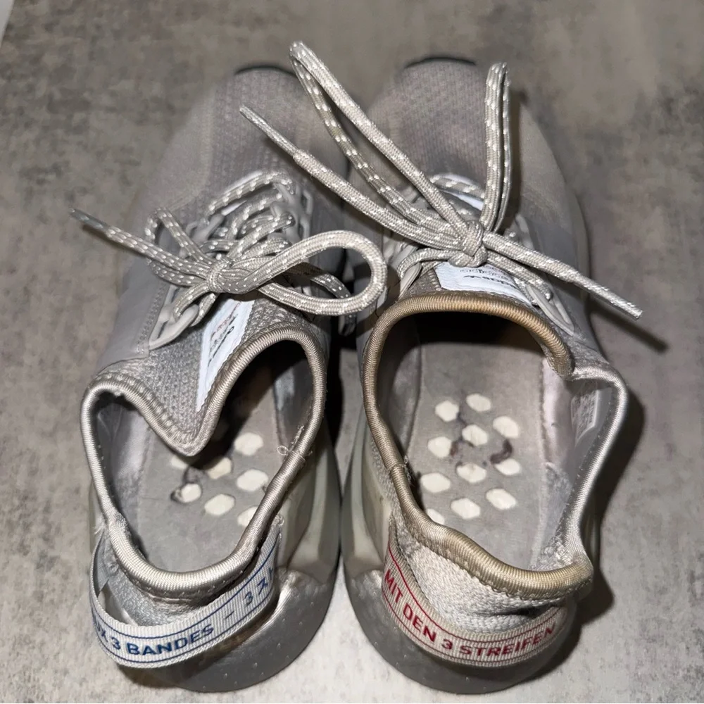 Grey Adidas 4.5Y - Picture 5 of 7